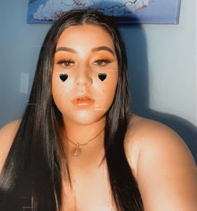 Meet your Posher, Daniela